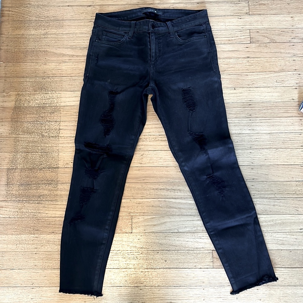Joe’s Jeans Black Distressed jeans